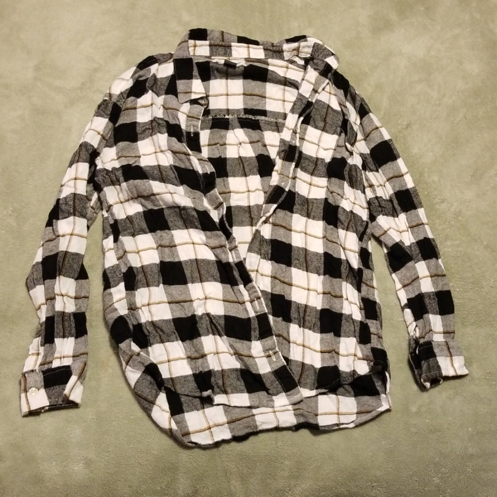 Old navy button-up flannel